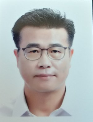 정성윤 강사